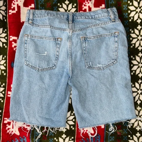 Frame Denim Light Wash Distressed Jean Le Slouch Bermuda 25 - Picture 5 of 5